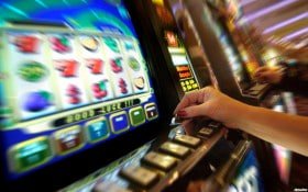 be 31 Live Casino preview with dark mobile layout for Bangladesh adults